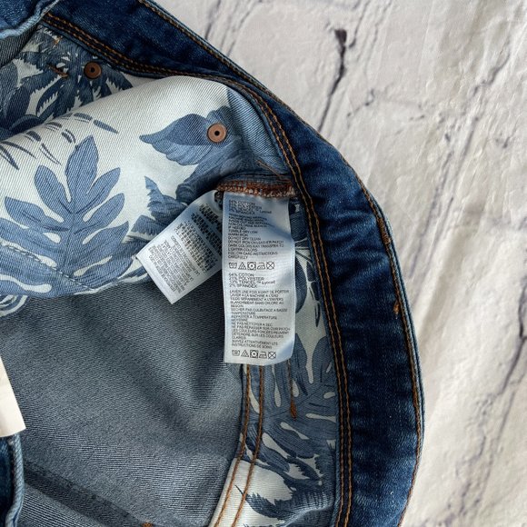 Tommy Bahama Boracay Jeans - Med Indigo Wash - Picture 10 of 11